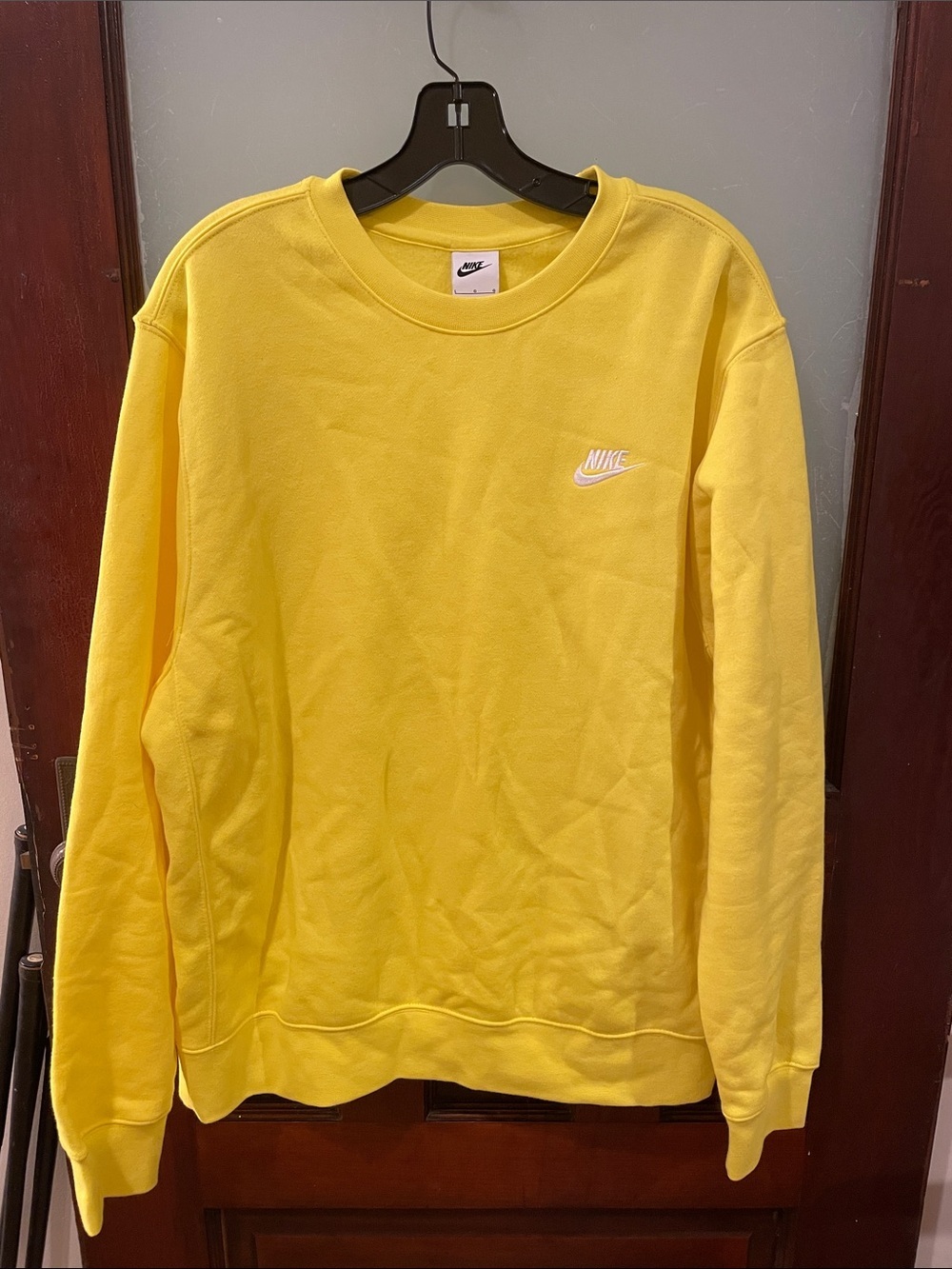 Nike Men’s Bright Yellow Crewneck Sweatshirt